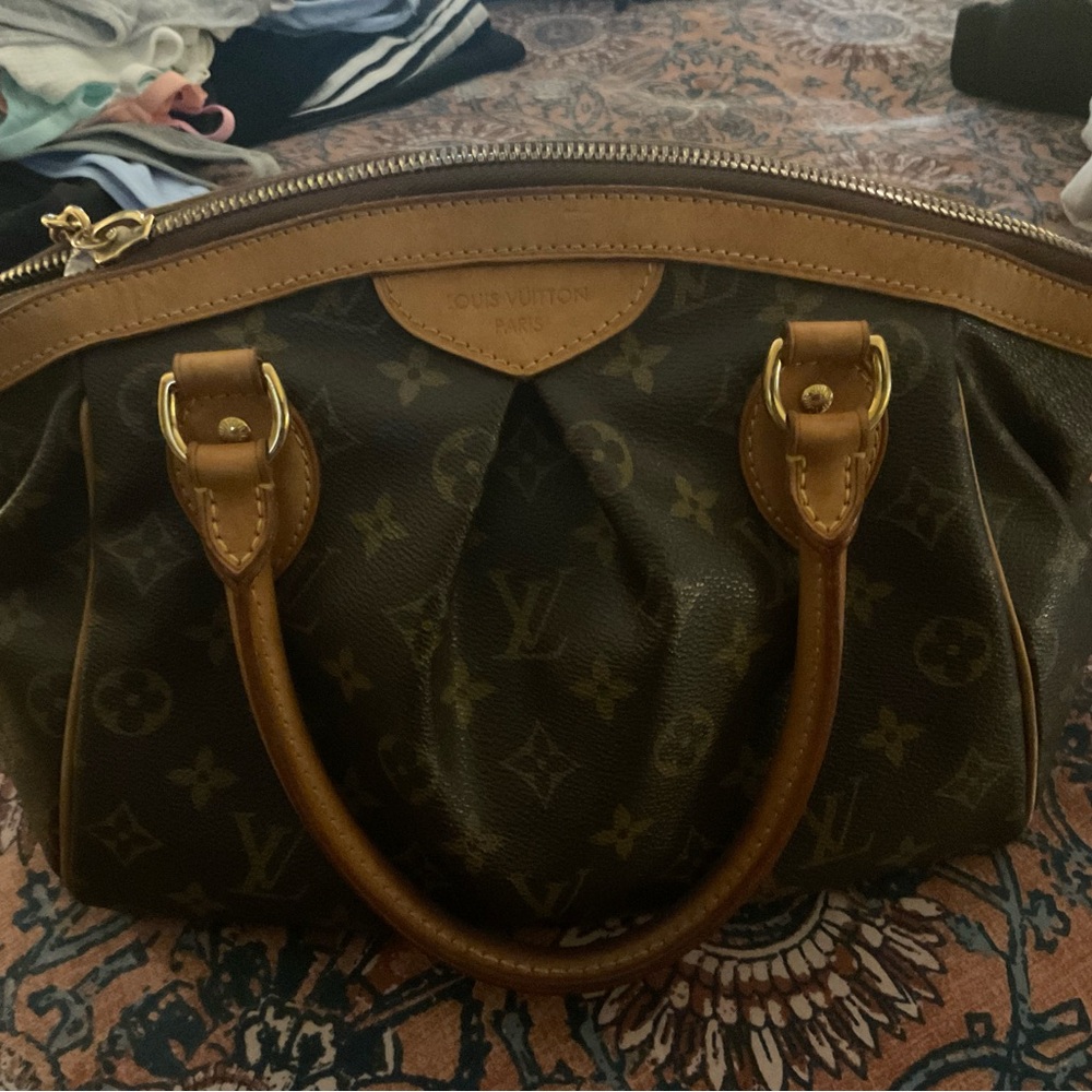 Authentic Louis Vuitton Tivoli PM